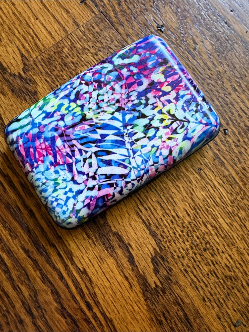 RFID Wallet Colorful Abstract Pattern Hard Case NWOT